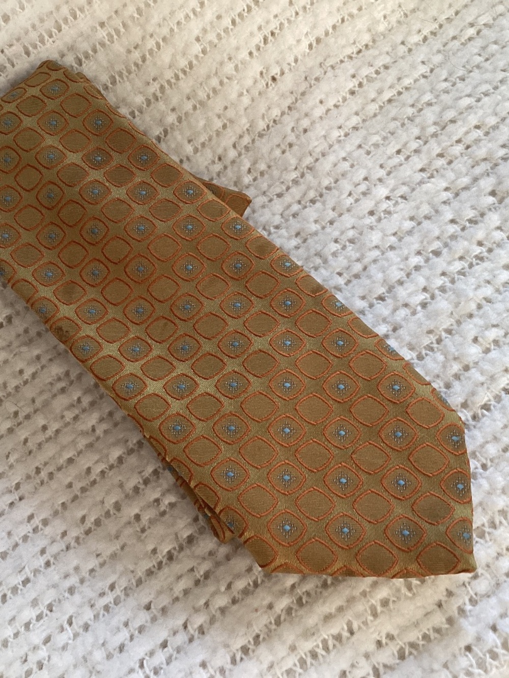 VINTAGE CHRISTIAN DIOR GOLDEN YELLOW BROCADE SILK TIE